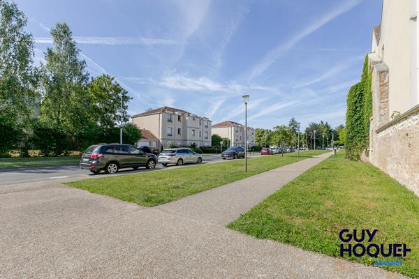 Appartement  3 pièce(s) avec terrasse  de dans  un secteur calme et verdoyant à Lieusaint (77127)