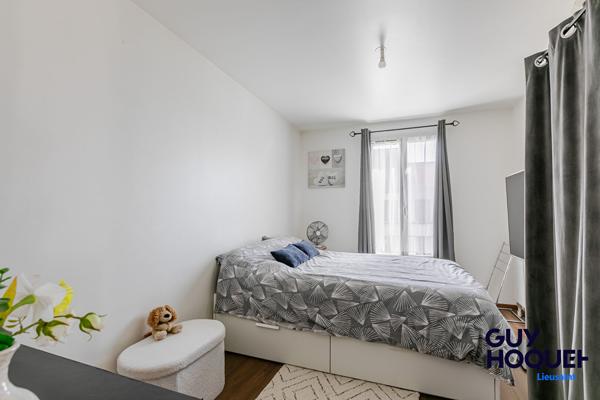 Appartement  3 pièce(s) avec terrasse  de dans  un secteur calme et verdoyant à Lieusaint (77127)