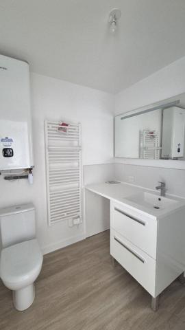 T3 rénové de 60 m² - Exposition sud - 1er étage - Parking privatif - Coeur de Sautron