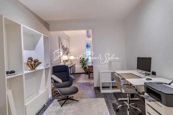 MAISON DE VILLE Vedène centre 7 pièce(s) 144 m2, grand confort