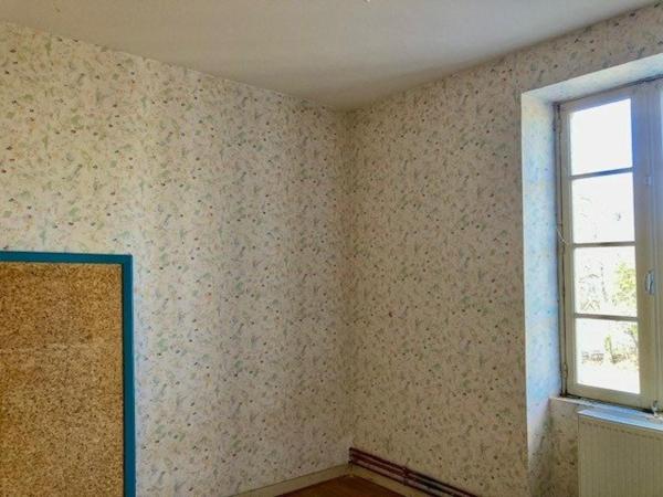 MAISON A ETAGE A RENOVER