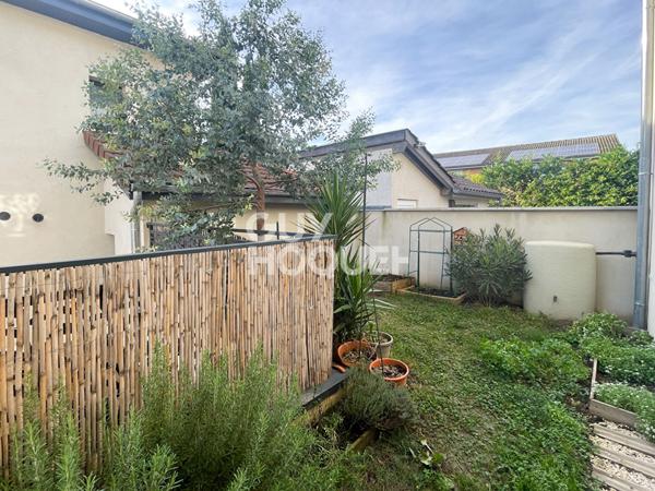 À VENDRE Appartement de plain-pied avec jardin Centre de Luzinay