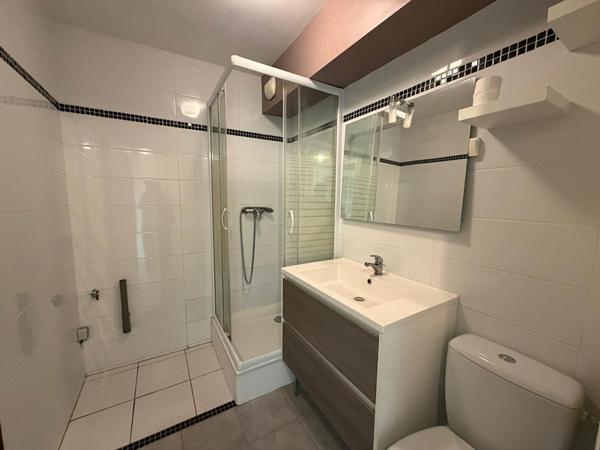 Appartement T2 de 45 m2 - Proche CARDO