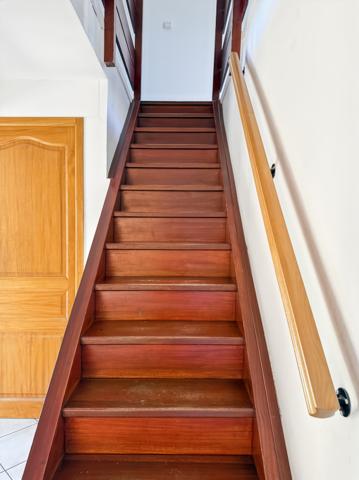 Saint-Sernin (07200) Jolie maison avec jardin dans un petit lotissement calme et convivial