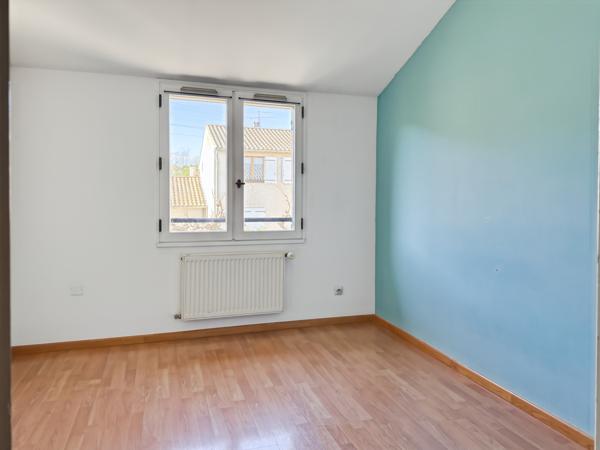 Saint-Sernin (07200) Jolie maison avec jardin dans un petit lotissement calme et convivial