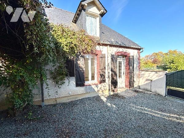 15 MN. NOGENT, PROCHE  ANCIEN COLLEGE  ROYAL ET MILITAIRE 
MAISON DE BOURG MITOYENNE 104m² UTILES