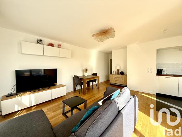 Apartment for sale 3 rooms 64 m² Colombes
