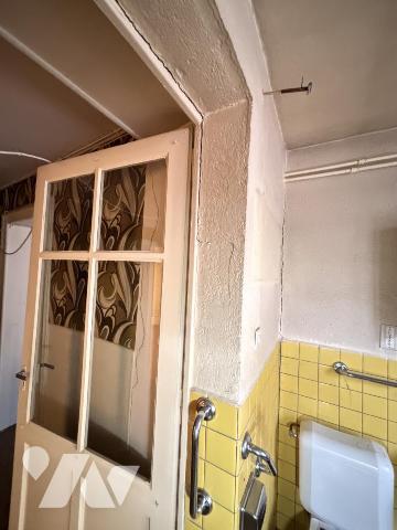 HERIMONCOURT, maison de 1811  à rénover en totalité anciennement composé de trois appartements 