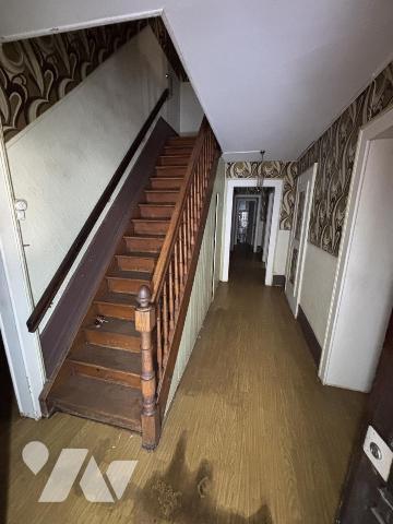 HERIMONCOURT, maison de 1811  à rénover en totalité anciennement composé de trois appartements 