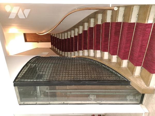 PARIS 16ᵉ – APPARTEMENT D’ARCHITECTE  – 73 m² – ÉTAGE ÉLEVÉ AVEC ASCENSEUR