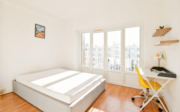Appartement à vendre    5 pièces • 79,79 m2 Valence