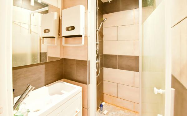 Appartement à vendre    5 pièces • 79,79 m2 Valence