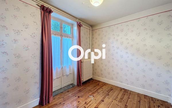 Maison à vendre    7 pièces • 145 m2 Pierrefort