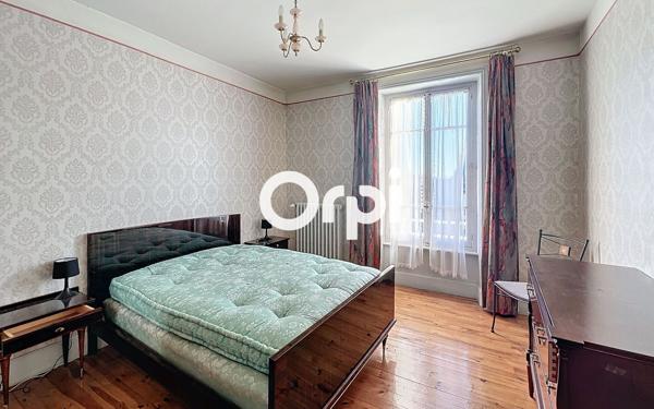 Maison à vendre    7 pièces • 145 m2 Pierrefort