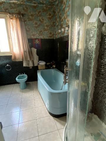 Châlons-en-Champagne secteur résidentiel proche centre ville, maison sur 2 niveaux avec sous-sol