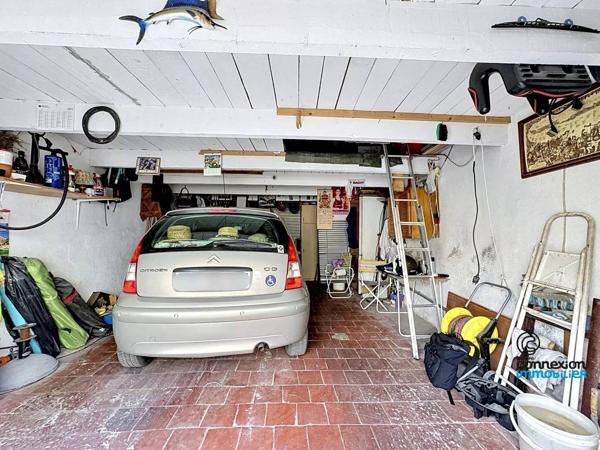 Local à usage de garage ou atelier/SAINT-MAURONT