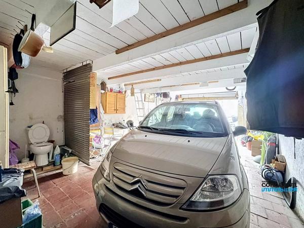Local à usage de garage ou atelier/SAINT-MAURONT