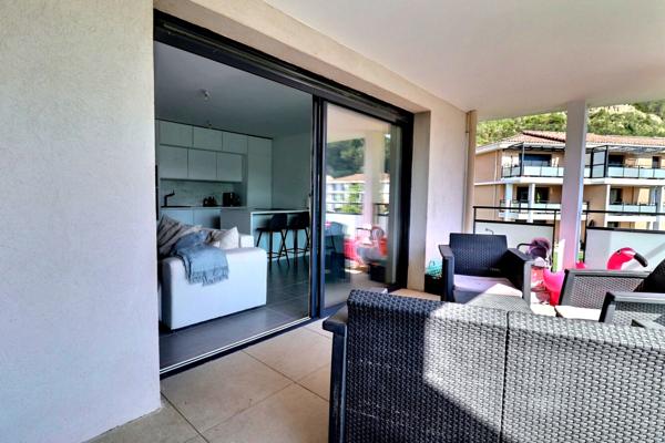 Auriol (13390) Trop tard - sous promesse d'achat ! Appartement T4 de 2023 avec terrasse et 2 garages à Auriol