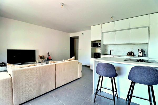 Auriol (13390) Trop tard - sous promesse d'achat ! Appartement T4 de 2023 avec terrasse et 2 garages à Auriol