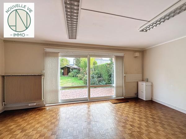 Maison
                                                                                                                                                                                                                                                                                                                        6 pièce(s)                                                                                                                                                                                                          5 chambre(s)                                                                                                                                                                                                          237  m²