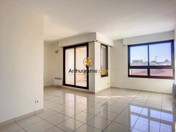 Vente                                                      Appartement
                        
                     3 pièces                      71 m2                     à Perpignan