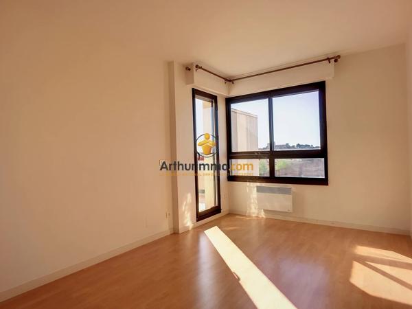 Vente                                                      Appartement
                        
                     3 pièces                      71 m2                     à Perpignan