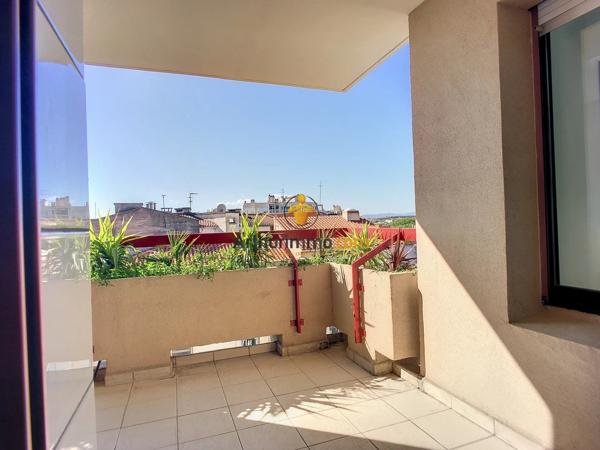 Vente                                                      Appartement
                        
                     3 pièces                      71 m2                     à Perpignan