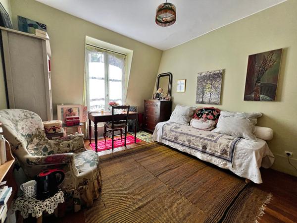 Maison Paris 13 pièce(s) 288.56 m2