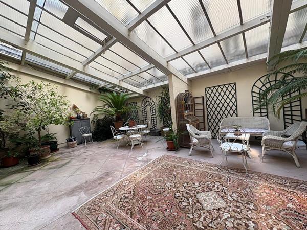 Maison Paris 13 pièce(s) 288.56 m2