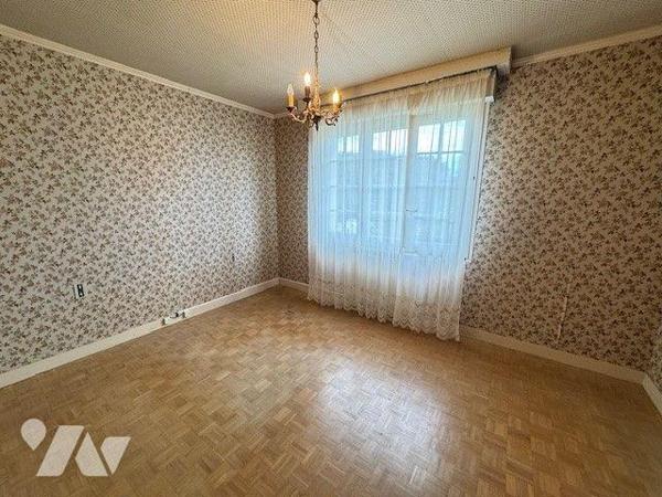 MAISON À VENDRE ? MOELAN SUR MER (29) 

Bourg de Kergroës, maison édifiée en 1970 sur sous so...