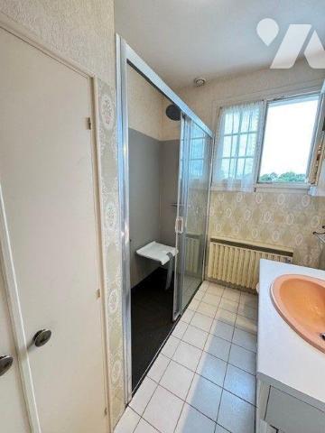 MAISON À VENDRE ? MOELAN SUR MER (29) 

Bourg de Kergroës, maison édifiée en 1970 sur sous so...