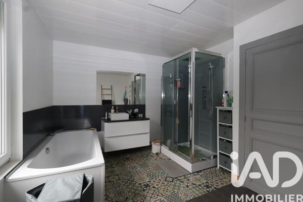 Maison à vendre 5 pièces 151,8 m² Saint-Yorre