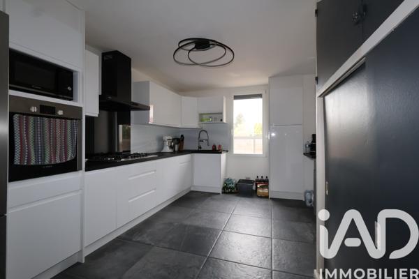 Maison à vendre 5 pièces 151,8 m² Saint-Yorre