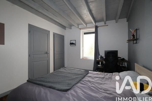 Maison à vendre 5 pièces 151,8 m² Saint-Yorre
