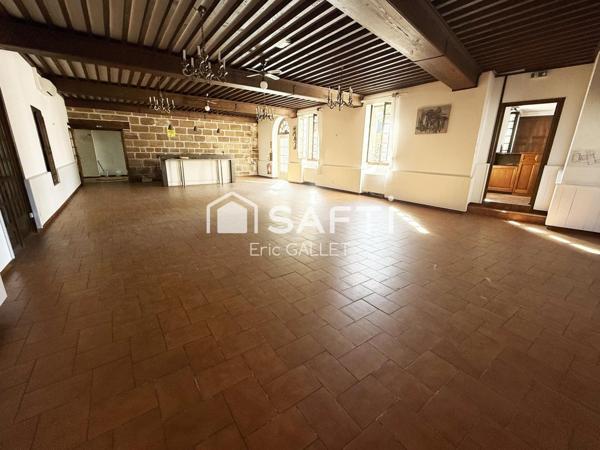 Exceptionnel ensemble immobilier à exploiter