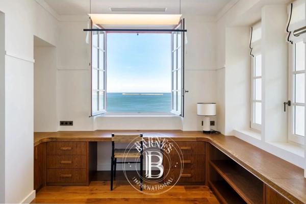 Saint-Jean-de-Luz, Maison 12 Chambres -  800 m² à vendre