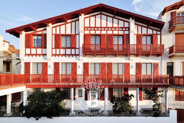 Saint-Jean-de-Luz, Maison 12 Chambres -  800 m² à vendre