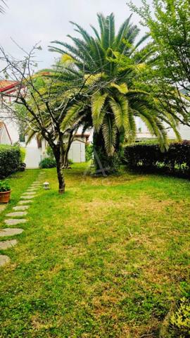 CIBOURE QUARTIER CROIX ROUGE  APPARTEMENT DE 114,32 M² EN REZ-DE-JARDIN AVEC JARDIN PRIVATIF DE 200 M² ET DOUBLE GARAGE FERMÉ