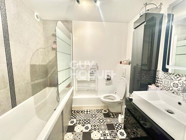 Maison familiale de 155m2 avec piscine, dépendance et grand jardin à Gujan-Mestras