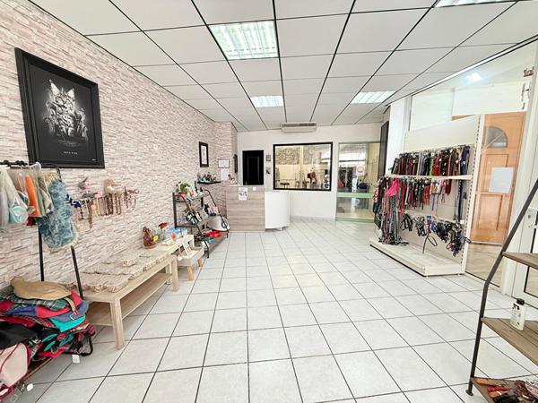 A vendre - Fonds de commerce - Centre Doué la Fontaine - 80.87 m2 - D6024