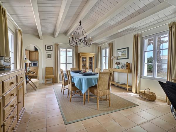 Maison 153 m² Loix environement privilégié – Exclusivité