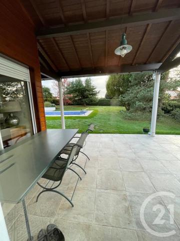 Maison à vendre  8 pièces - 187,75 m 2   PUYMOYEN  - 16