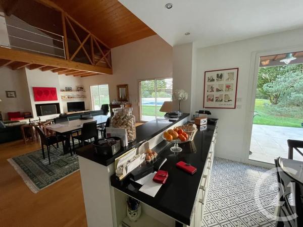 Maison à vendre  8 pièces - 187,75 m 2   PUYMOYEN  - 16