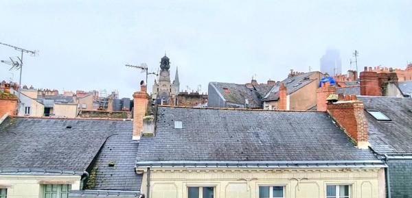 Appartement
                                                                                                                                                                                                                                                                                                                        2 pièce(s)                                                                                                                                                                                                          1 chambre(s)                                                                                                                                                                                                          41.76  m²