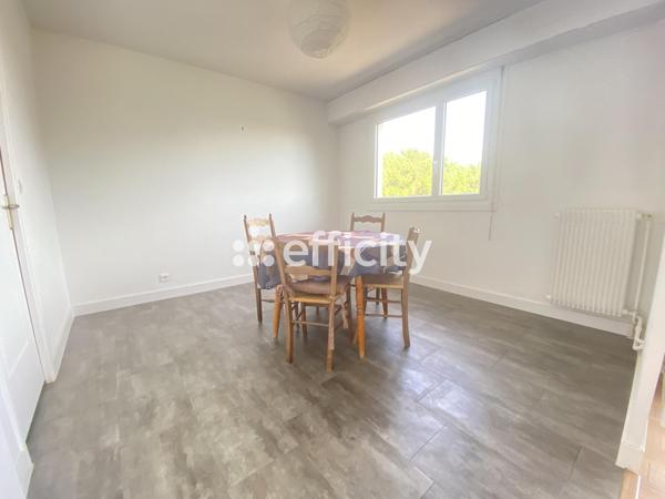 Appartement
         3 pièces
        - 61 m² 129 900 € *