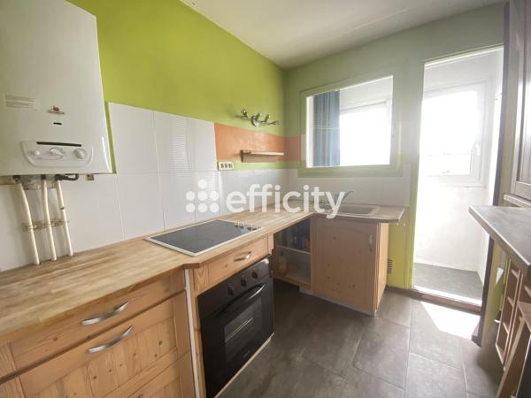 Appartement
         3 pièces
        - 61 m² 129 900 € *