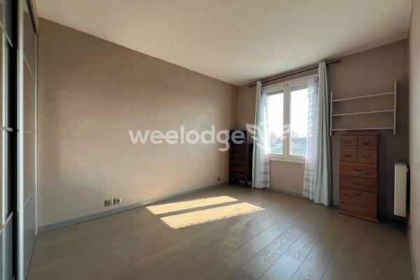 Appartement à vendre 3 pièces de 68,4 m² à Mantes-la-Jolie