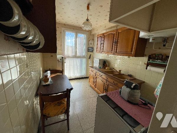 Type 4 boulevard de la REVOLUTION, 13003 MARSEILLE 67m², 2°étage