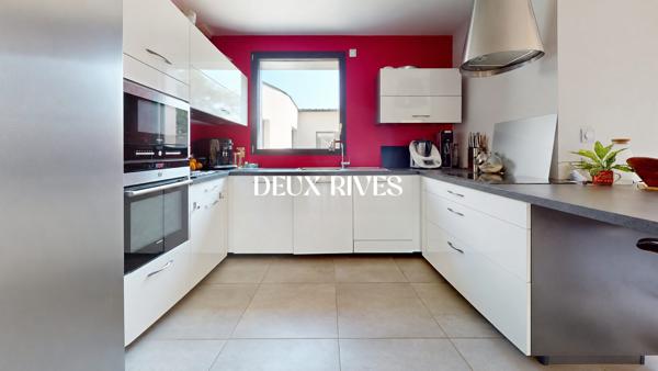 Maison d'architecte Deux habitations indépendantes (300m2) - piscine intérieure - DPE B