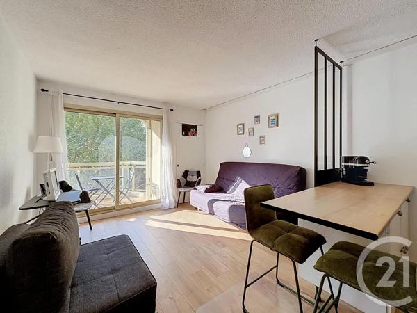 Appartement Studio à vendre  1 pièce - 27,16 m 2   ST RAPHAEL  - 83